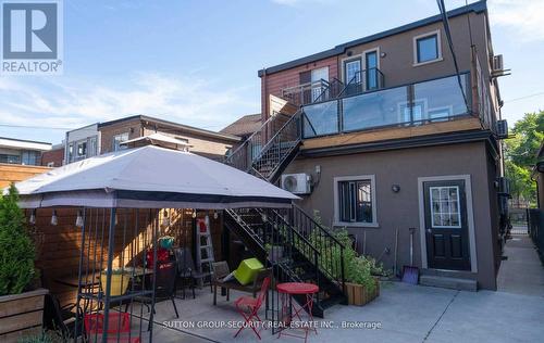 4 - 62 Lippincott Street, Toronto, ON - Outdoor