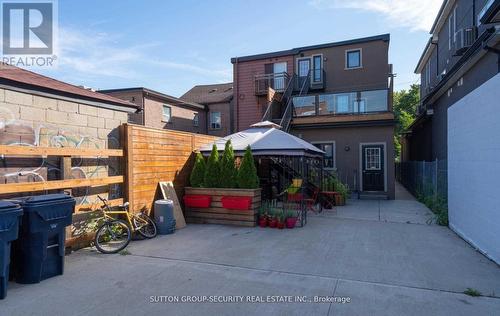 4 - 62 Lippincott Street, Toronto, ON - Outdoor