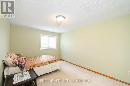 694 Amaretto Avenue, Pickering, ON - Indoor Photo Showing Bedroom