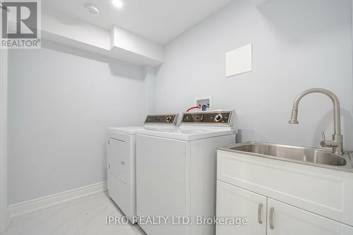 694 Amaretto Avenue, Pickering, ON - Indoor Photo Showing Laundry Room