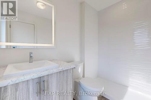 4 Rainwater Lane, Barrie, ON - Indoor Photo Showing Bathroom