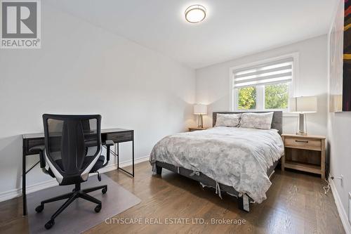 39 Bentworth Avenue, Toronto, ON - Indoor Photo Showing Bedroom