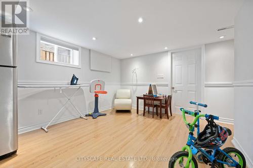 39 Bentworth Avenue, Toronto, ON - Indoor Photo Showing Other Room