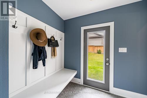 120 Highlands Boulevard, Cavan Monaghan, ON - Indoor Photo Showing Other Room