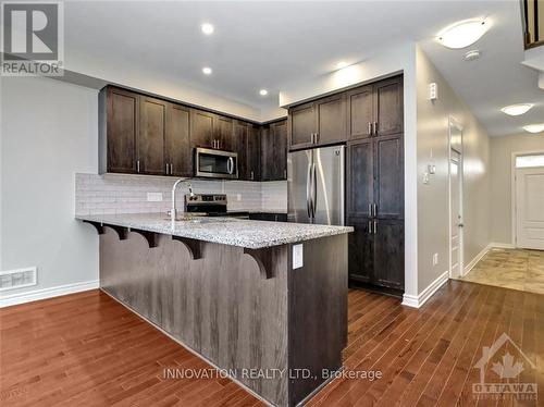 502 Muscari Street, Ottawa, ON - Indoor Photo Showing Kitchen With Upgraded Kitchen