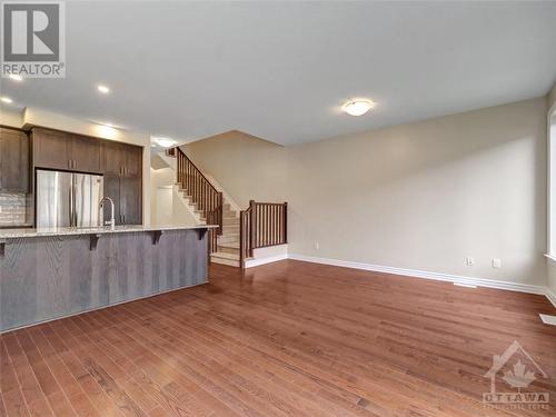 502 Muscari Street, Ottawa, ON - Indoor Photo Showing Kitchen