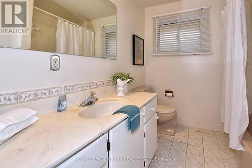 1538 Cherryhill Road, Peterborough (Monaghan), ON - Indoor Photo Showing Bathroom