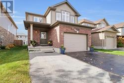 1815 REILLY WALK  London, ON N5X 0C8