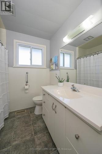 412 John Street S, Aylmer (Ay), ON - Indoor Photo Showing Bathroom