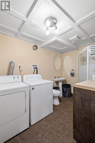 423 St. Thomas Line, Paradise, NL - Indoor Photo Showing Laundry Room