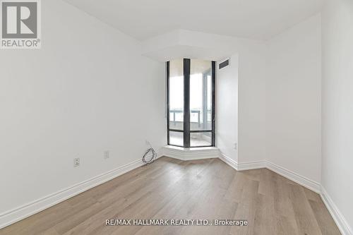 706 - 7420 Bathurst Street, Vaughan, ON - Indoor Photo Showing Other Room