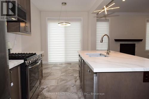 588 Juneberry Court, Milton, ON - Indoor Photo Showing Kitchen With Double Sink With Upgraded Kitchen