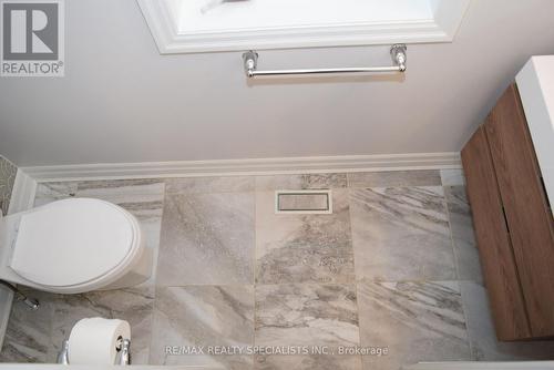 588 Juneberry Court, Milton, ON - Indoor Photo Showing Bathroom