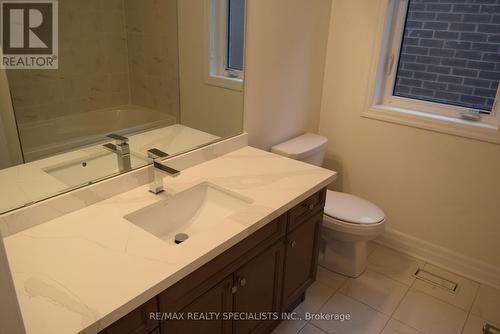 588 Juneberry Court, Milton, ON - Indoor Photo Showing Bathroom