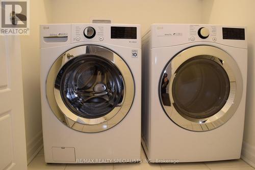 588 Juneberry Court, Milton, ON - Indoor Photo Showing Laundry Room