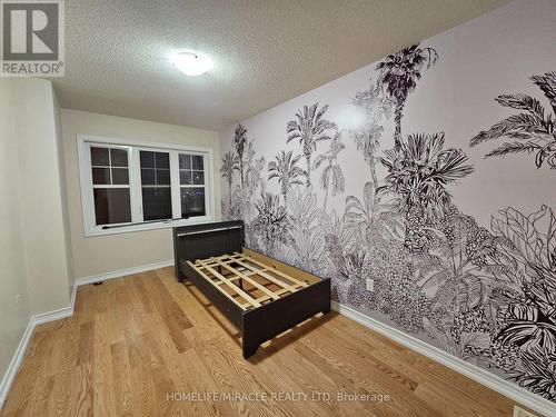 Upper - 868 Oasis Drive N, Mississauga, ON - Indoor Photo Showing Other Room