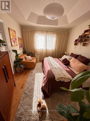 Upper - 868 Oasis Drive N, Mississauga, ON - Indoor Photo Showing Bedroom