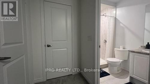 7 Fennell Street, Southgate, ON - Indoor Photo Showing Bathroom