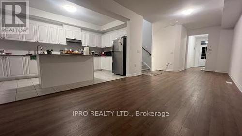 7 Fennell Street, Southgate, ON - Indoor Photo Showing Kitchen