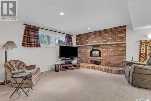 409 Guelph Crescent, Saskatoon, SK - Indoor With Fireplace