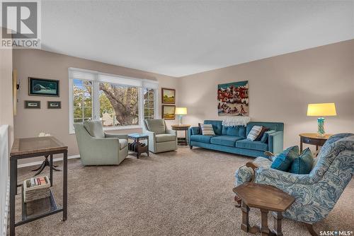 409 Guelph Crescent, Saskatoon, SK - Indoor Photo Showing Living Room