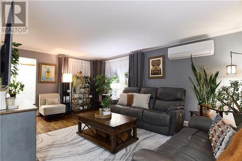 30 Allan Street, Coniston, ON - Indoor Photo Showing Living Room