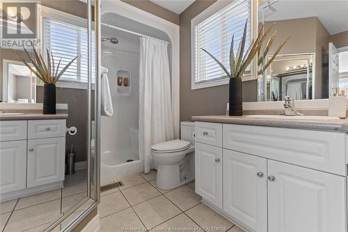 1544 Heatherglen Drive, Tecumseh, ON - Indoor Photo Showing Bathroom