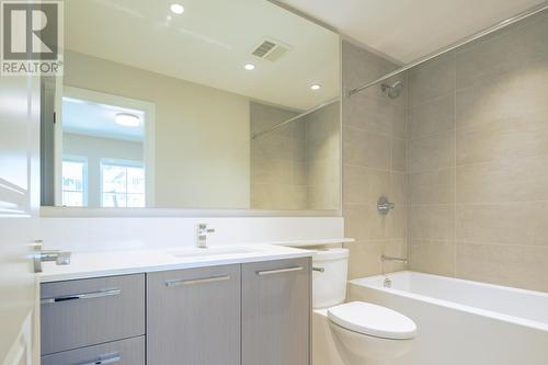 143 1330 Wellon Street, Coquitlam, BC - Indoor Photo Showing Bathroom