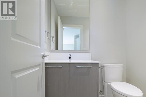 143 1330 Wellon Street, Coquitlam, BC - Indoor Photo Showing Bathroom