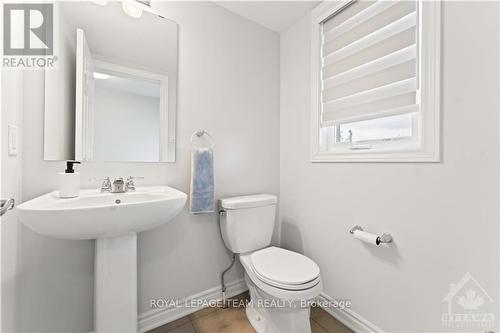 612 Rye Grass Way, Ottawa, ON - Indoor Photo Showing Bathroom