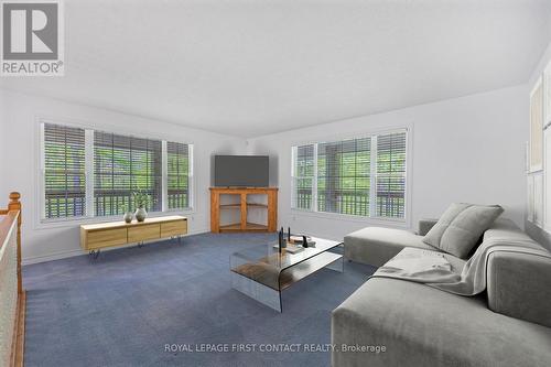 3895 Vasey Road, Tay, ON - Indoor Photo Showing Living Room