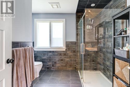 194 Sylvan Avenue, Toronto, ON - Indoor Photo Showing Bathroom