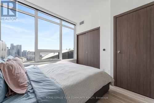 3615 - 17 Bathurst Street, Toronto, ON - Indoor Photo Showing Bedroom