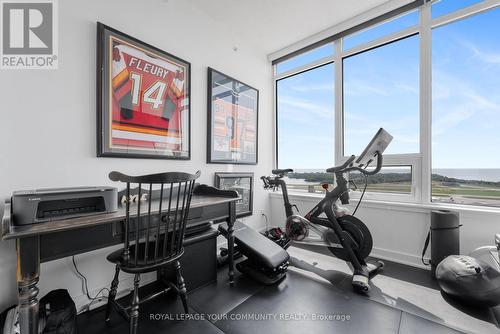 3615 - 17 Bathurst Street, Toronto, ON - Indoor Photo Showing Gym Room