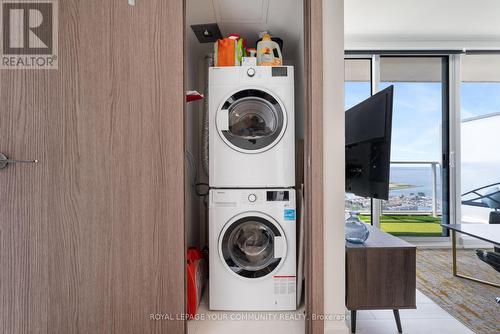 3615 - 17 Bathurst Street, Toronto, ON - Indoor Photo Showing Laundry Room