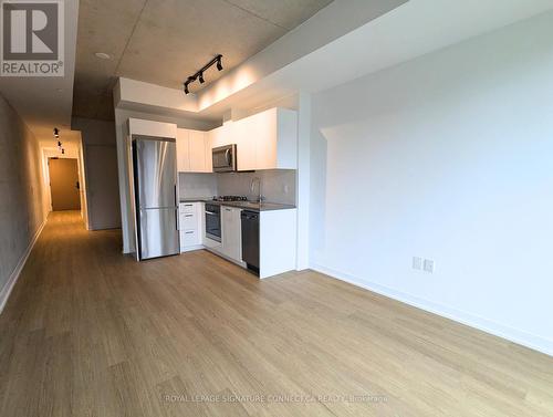 222 - 195 Mccaul Street, Toronto, ON - Indoor Photo Showing Kitchen