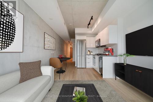 222 - 195 Mccaul Street, Toronto, ON - Indoor