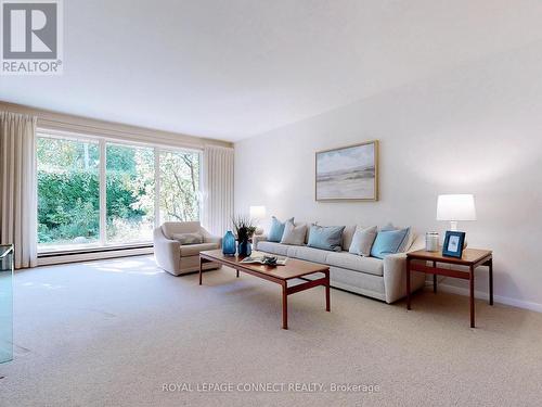 20 Sundance Crescent, Toronto, ON - Indoor Photo Showing Living Room