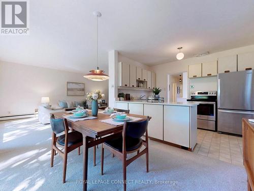 20 Sundance Crescent, Toronto, ON - Indoor Photo Showing Kitchen