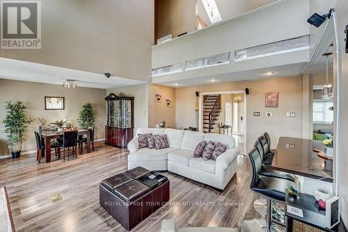 1226 River Road W, Wasaga Beach, ON - Indoor Photo Showing Living Room