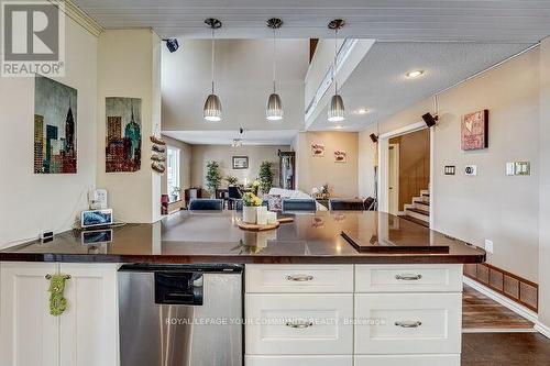 1226 River Road W, Wasaga Beach, ON - Indoor Photo Showing Kitchen