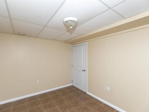 139 Empress Avenue S, Thunder Bay, ON - Indoor Photo Showing Other Room