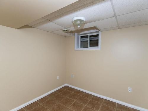 139 Empress Avenue S, Thunder Bay, ON - Indoor Photo Showing Other Room