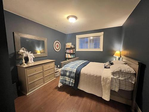 115 Hawthorne Drive, Thunder Bay, ON - Indoor Photo Showing Bedroom