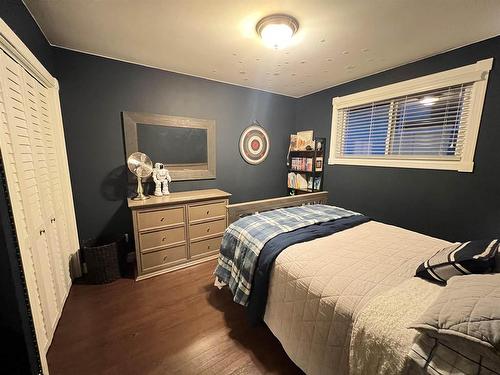 115 Hawthorne Drive, Thunder Bay, ON - Indoor Photo Showing Bedroom