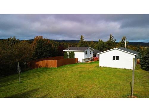 10 Whiterock Road, Pouch Cove, NL 