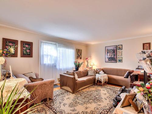 Salon - 4635 Av. D'Orléans, Montréal (Rosemont/La Petite-Patrie), QC - Indoor Photo Showing Living Room