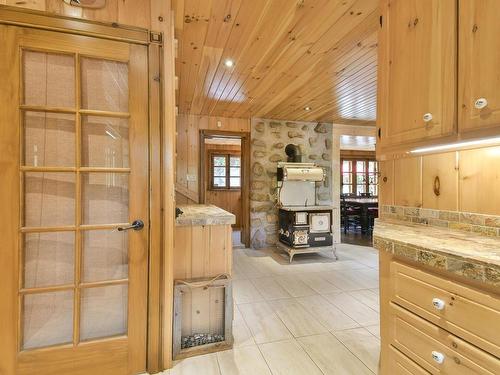 Kitchen - 131 Ch. Du Mont-Corbeau S., Saint-Adolphe-D'Howard, QC - Indoor Photo Showing Other Room