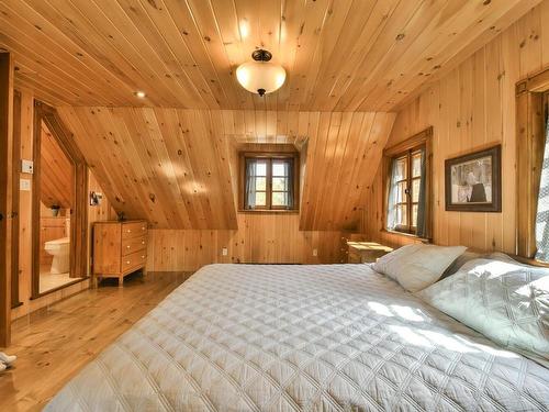 Master bedroom - 131 Ch. Du Mont-Corbeau S., Saint-Adolphe-D'Howard, QC - Indoor Photo Showing Bedroom