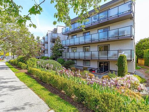 302-1241 Fairfield Rd, Victoria, BC - Outdoor